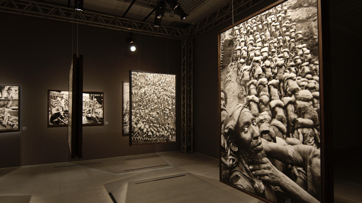 GOLD - Mina de Ouro de Serra Pelada - Sebastião Salgado